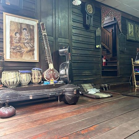 Chest'S Place Банкок Екстериор снимка